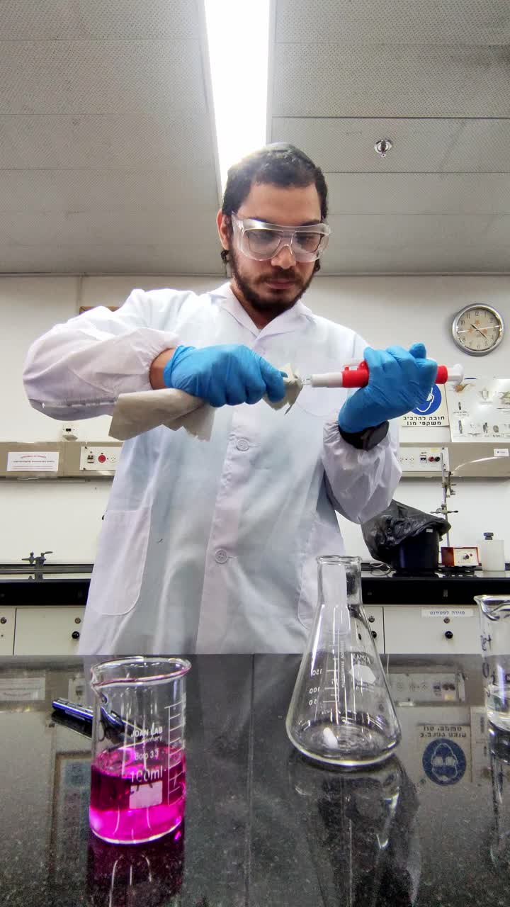 Laboratory Glassware Handling and Labeling