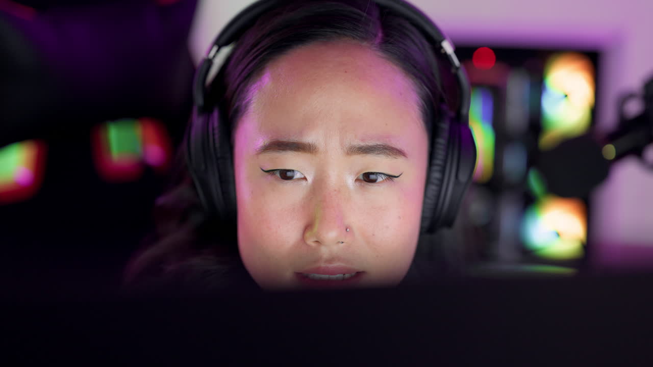 게이머 소녀, pc 게임 및 온라인 스트리밍