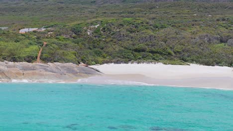 Coastline-of-Western-Australia-with-large-rock-and-clear-waters