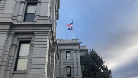 Der-Vordere-Aufwärtswinkel-Des-Colorado-State-Capitol-Building-Jan17-2021