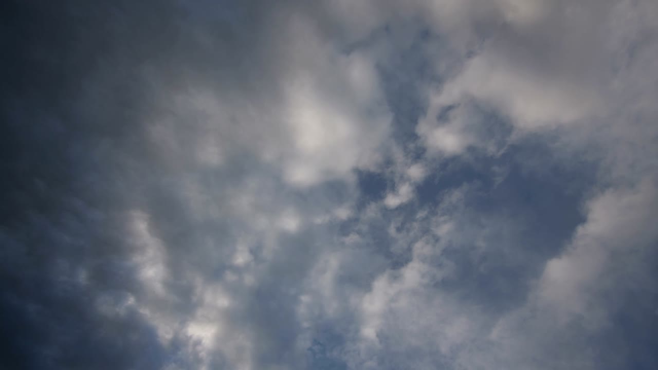 폭풍우와 구름, 타임스