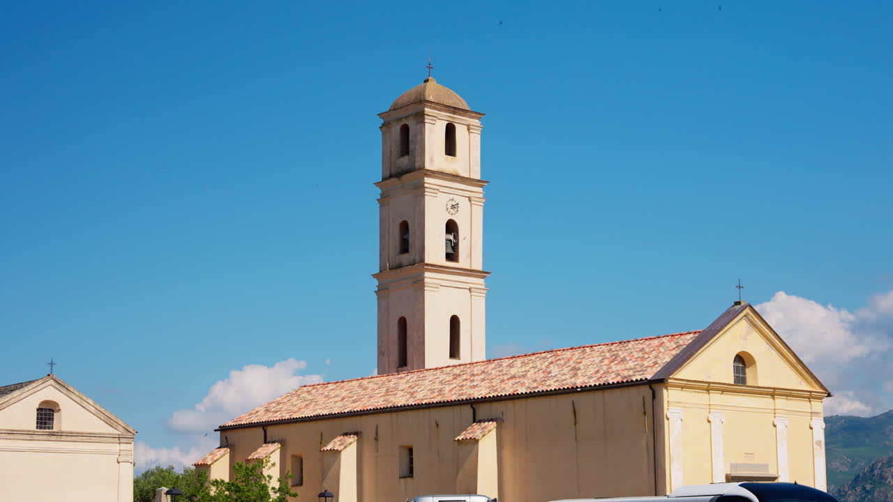 Primo piano della chiesa di Sant'Antonio a Bagane, Corsica, Francia