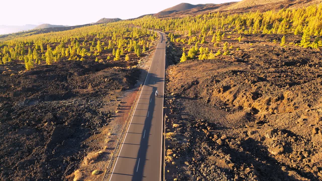 Golden light and endless curves—this road through Tenerife’s rugged highlands and pine forests is a two-wheeled dream for motorcyclists chasing freedom and landscape beauty.