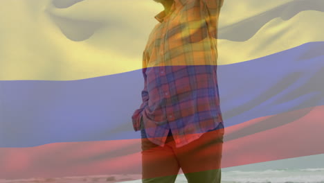 animación de la bandera de colombia sobre el hombre afroamericano mayor