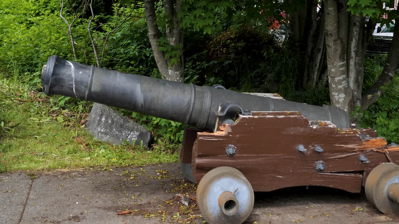 Old cannon on display at Baranof Castle State Historic Site, Sitka, Alaska.