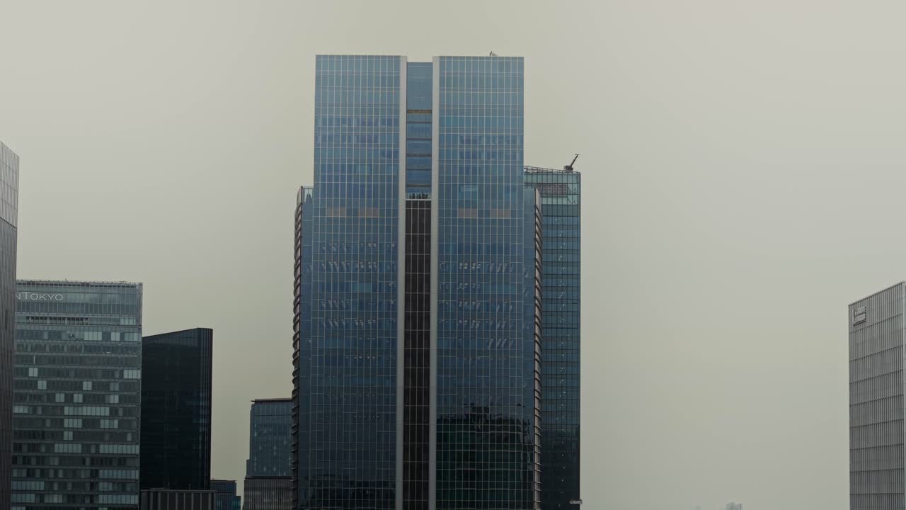 rascacielos en la ciudad