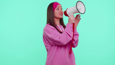 Teen-girl-scream-shout-in-megaphone-loudspeaker-announces-discounts-sale-announcing-advertisement