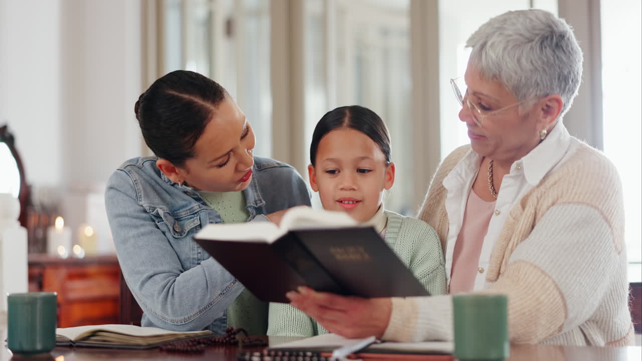 가족, 아이, 그리고 종교에 대한 성경 읽기
