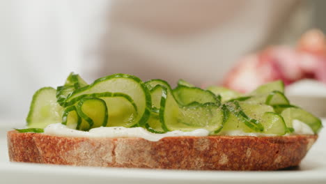 cucumber and cream cheese toast