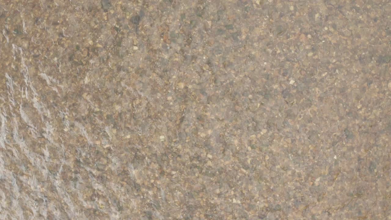 tiro superior de un pequeño río