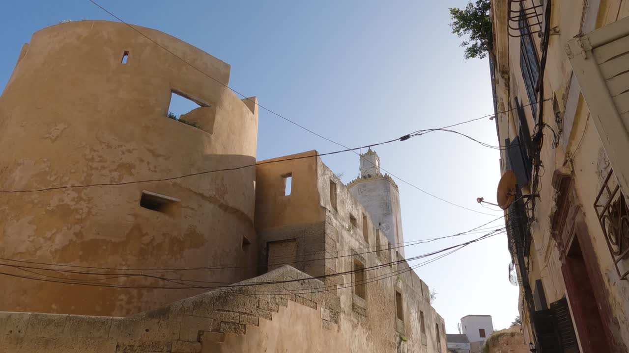 Esterno imponente della Grande Moschea di Mazagan.