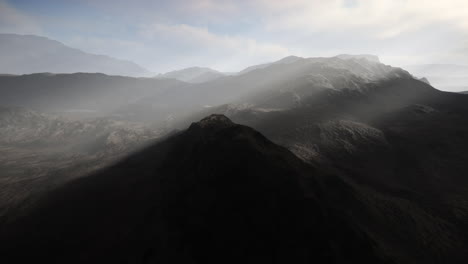 Campo-De-Piedra-En-Una-Densa-Niebla-En-Las-Tierras-Altas