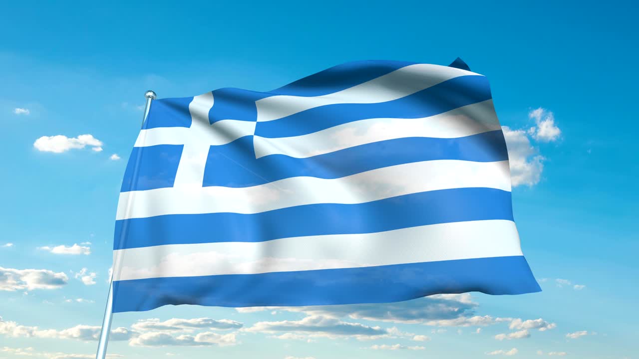 bandera de grecia con estructura de tela contra un cielo nublado (loopable)