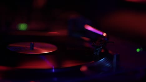 tocadiscos de vinilo de bucle de cinemagraph con su lápiz