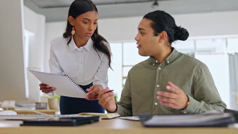 Trabajo-En-Equipo,-Cartera-O-Gente-De-Negocios