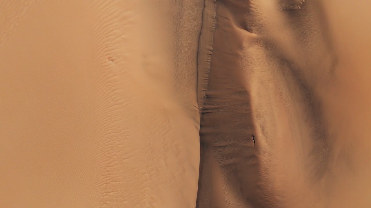 una duna de arena desde arriba.