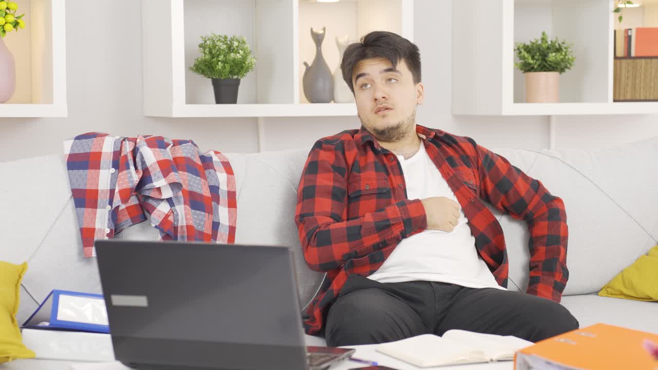 인생에 지쳤던 게으른 사람.