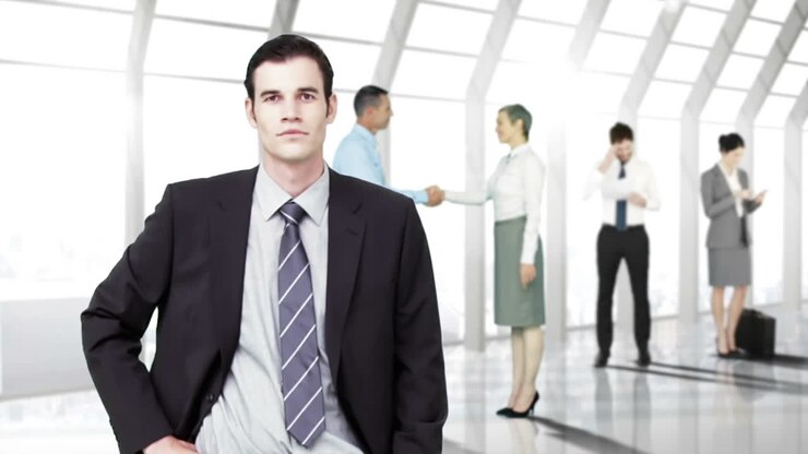 Uomini d'affari che lavorano