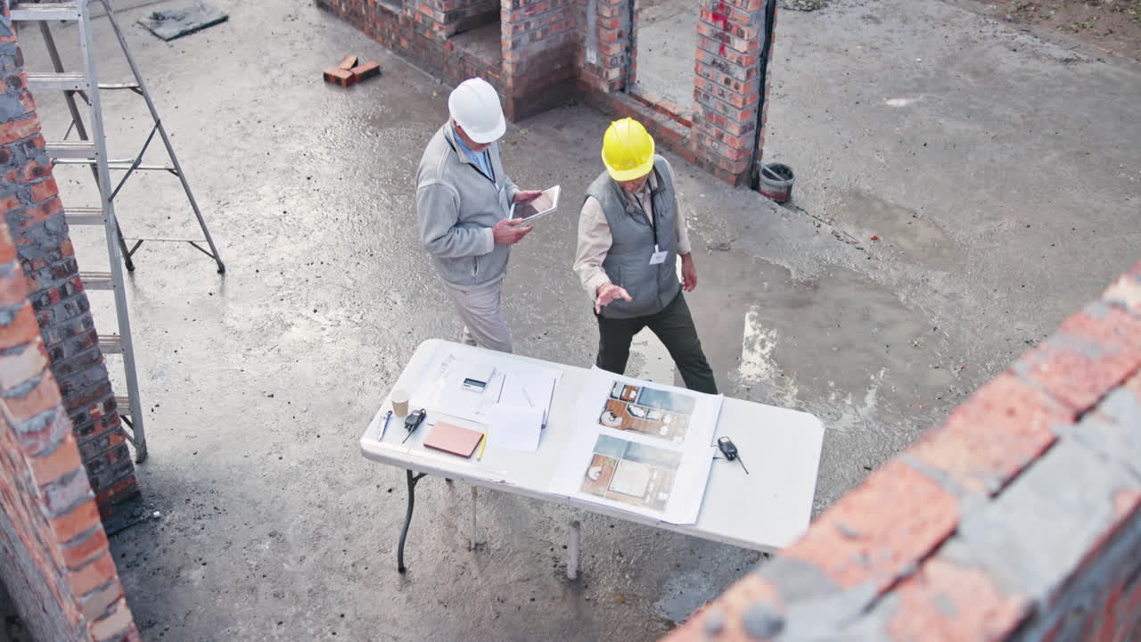 inspección del sitio de construcción