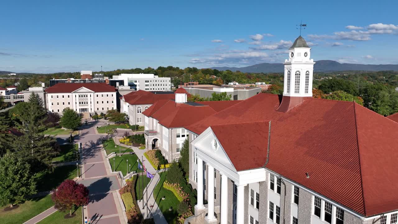 universidad james madison en harrisonburg virginia