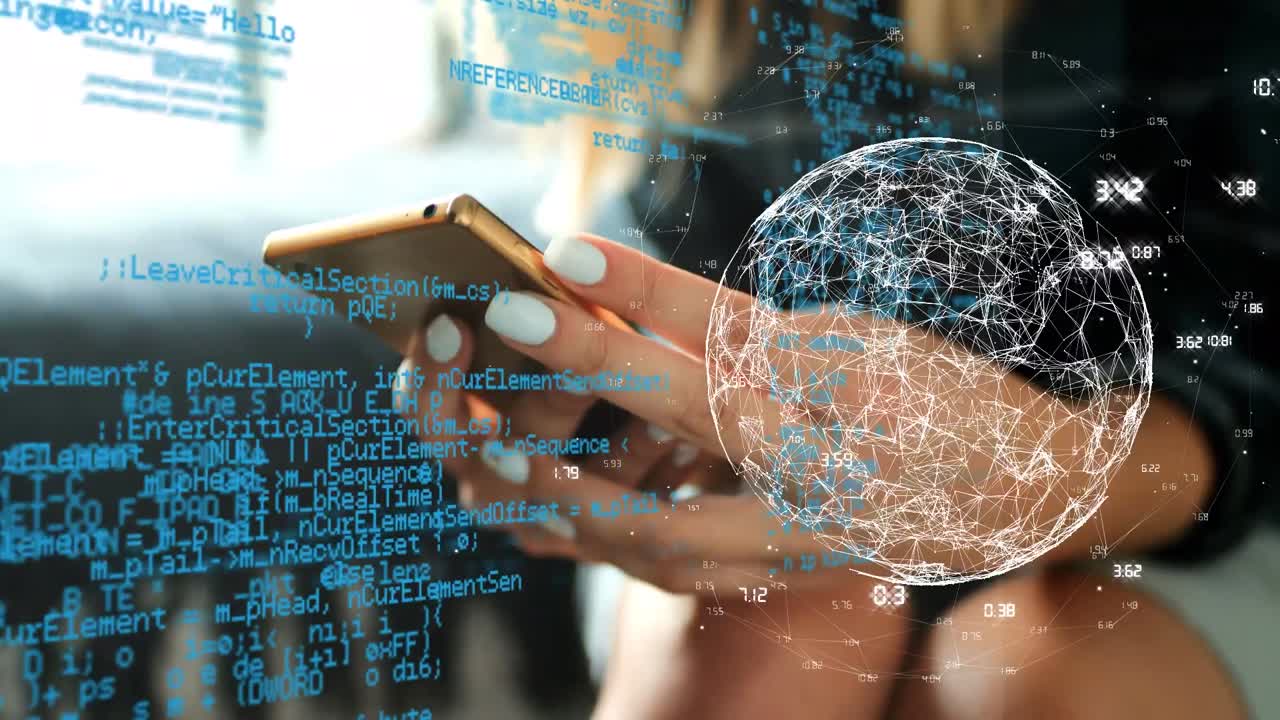 animación de procesamiento de datos y globo sobre mujer de negocios biracial usando teléfono inteligente