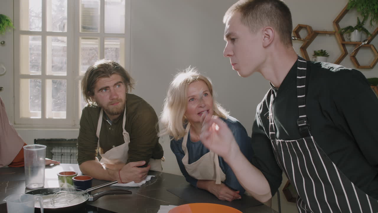 People in a cooking class