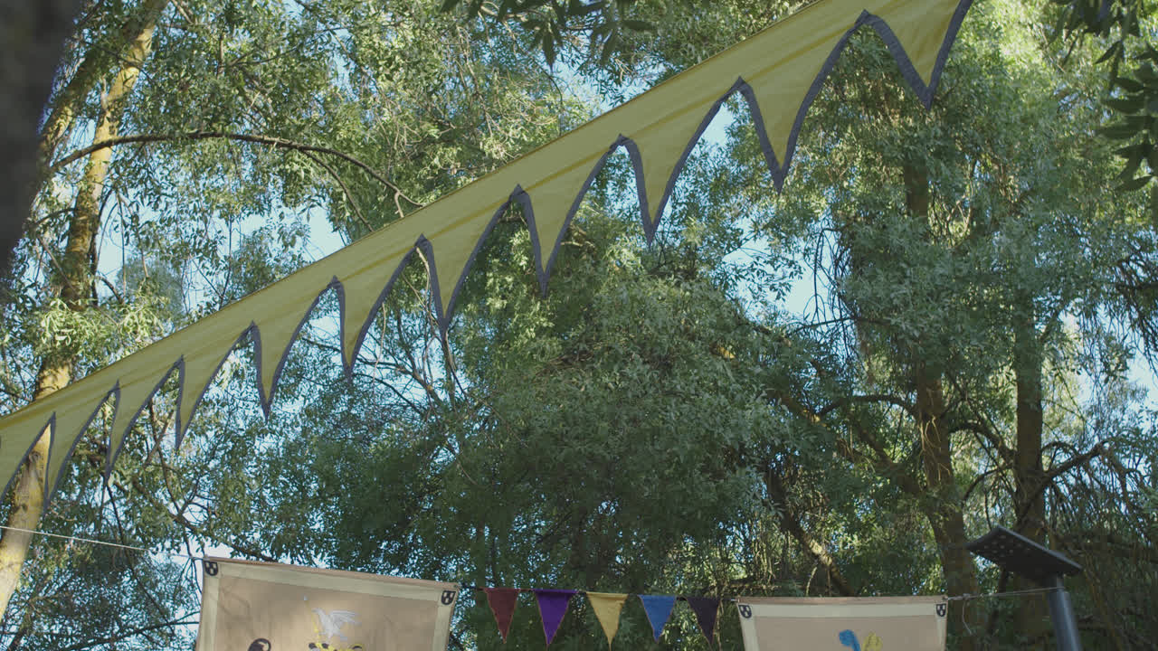 hermosa toma en cámara lenta de la decoración con colores