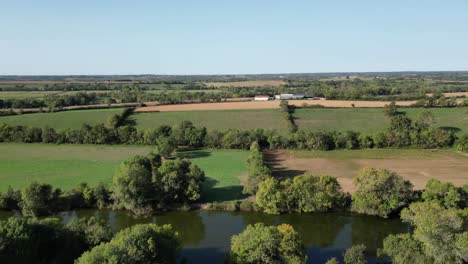 Campo-Agrícola-A-Finales-Del-Verano-En-Francia