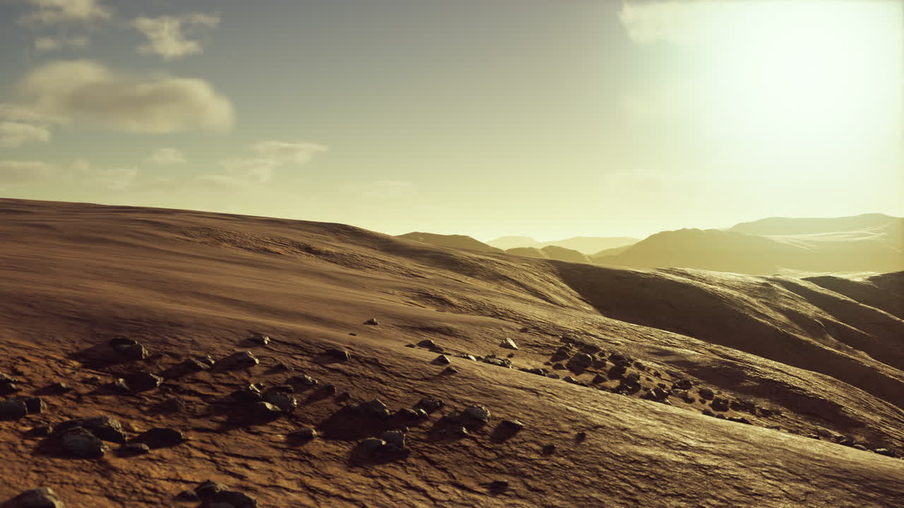 Gumuk pasir yang indah di Gurun Sahara saat matahari terbenam