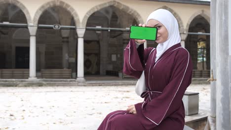 muslim girl greenscreen