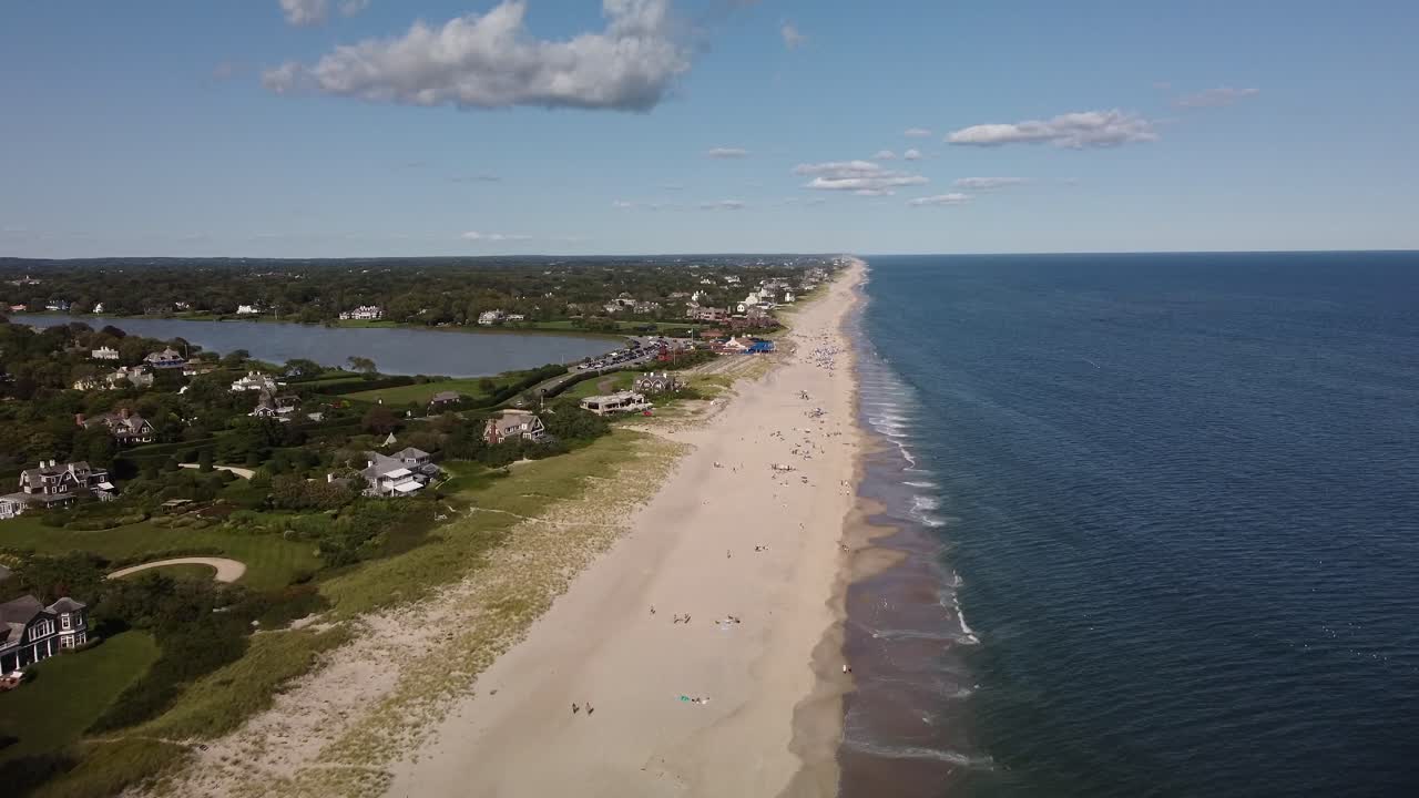 Vista aerea di East Hampton Main Beach, Long Island, New York