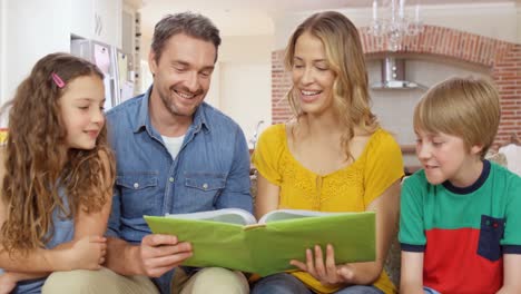 libro de lectura feliz para la familia