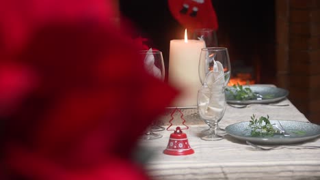 revealing shot of holiday decorated table