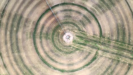riego de parcelas circulares en green river, utah, ee.uu. - órbita aérea