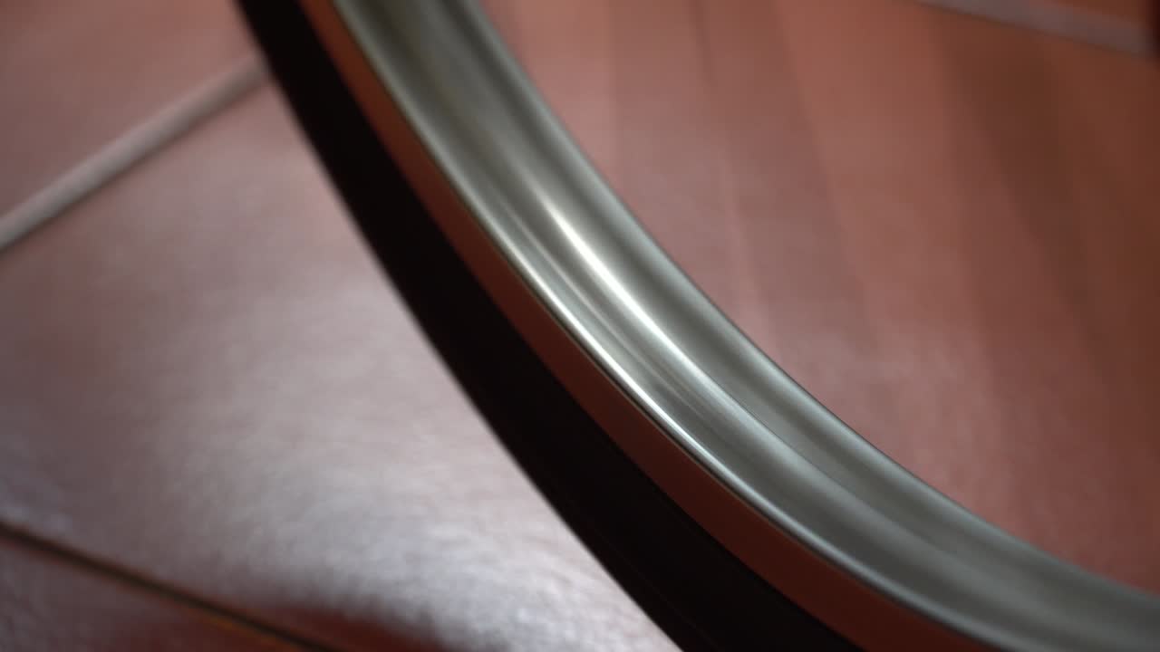 스피크가 회전하는 자전거 바