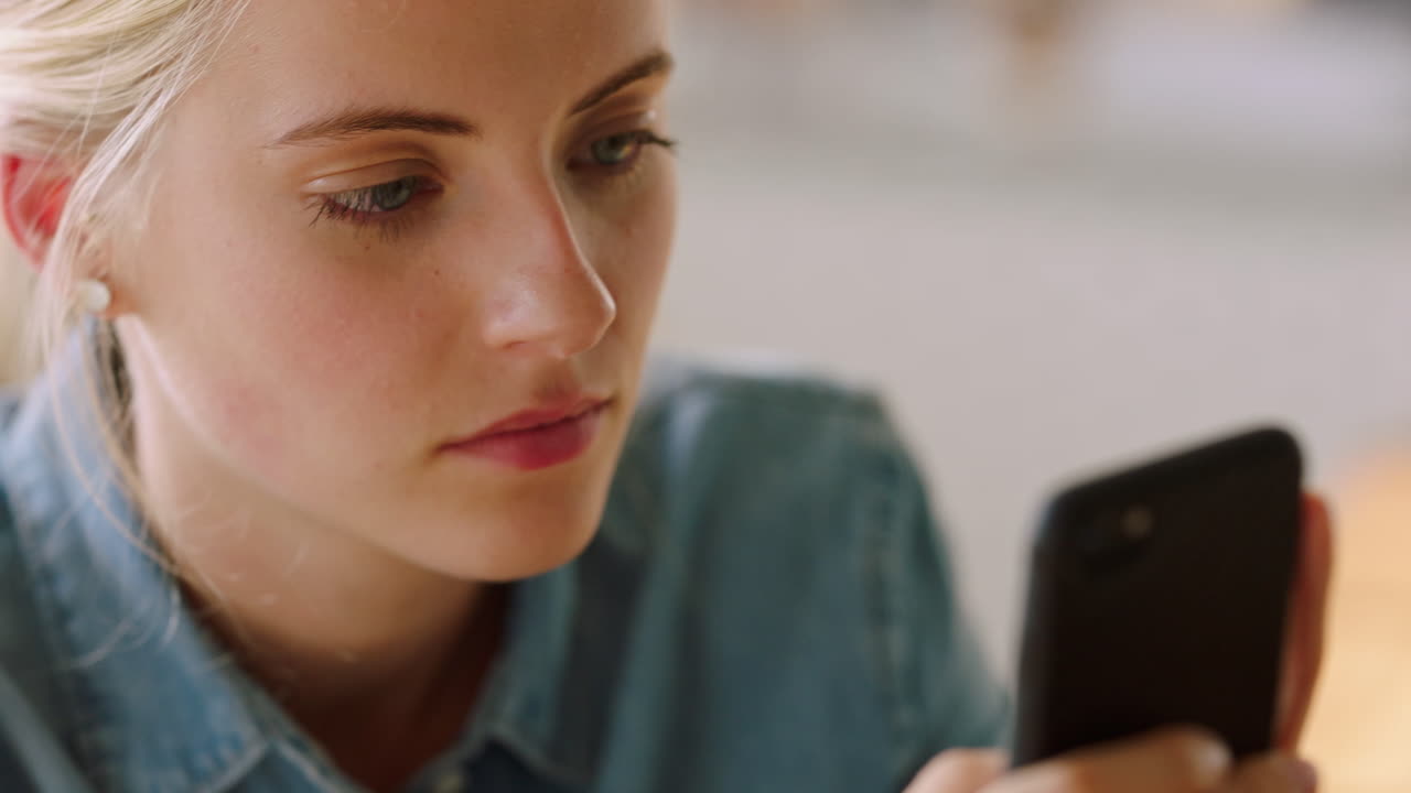 Telefonkommunikation, Web und Social Media