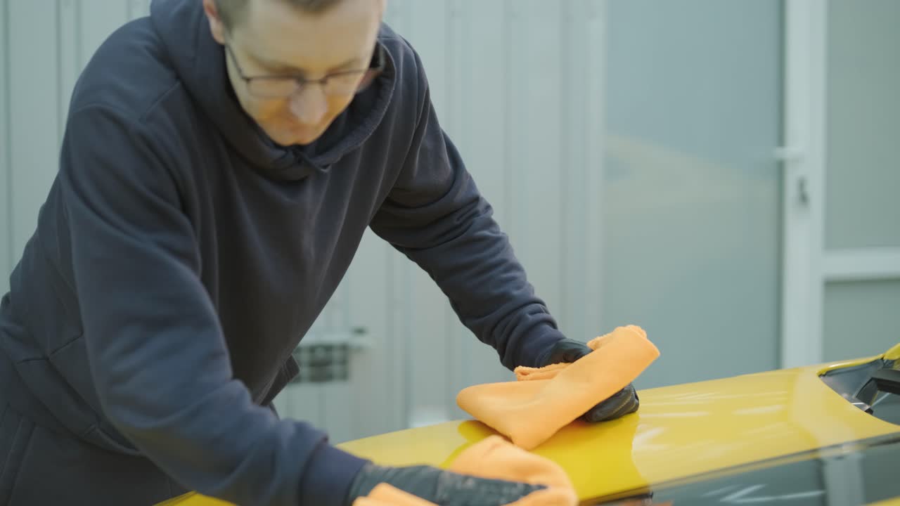 Professional Car Detailing – Washing, Ceramic Coating, and Interior Cleaning