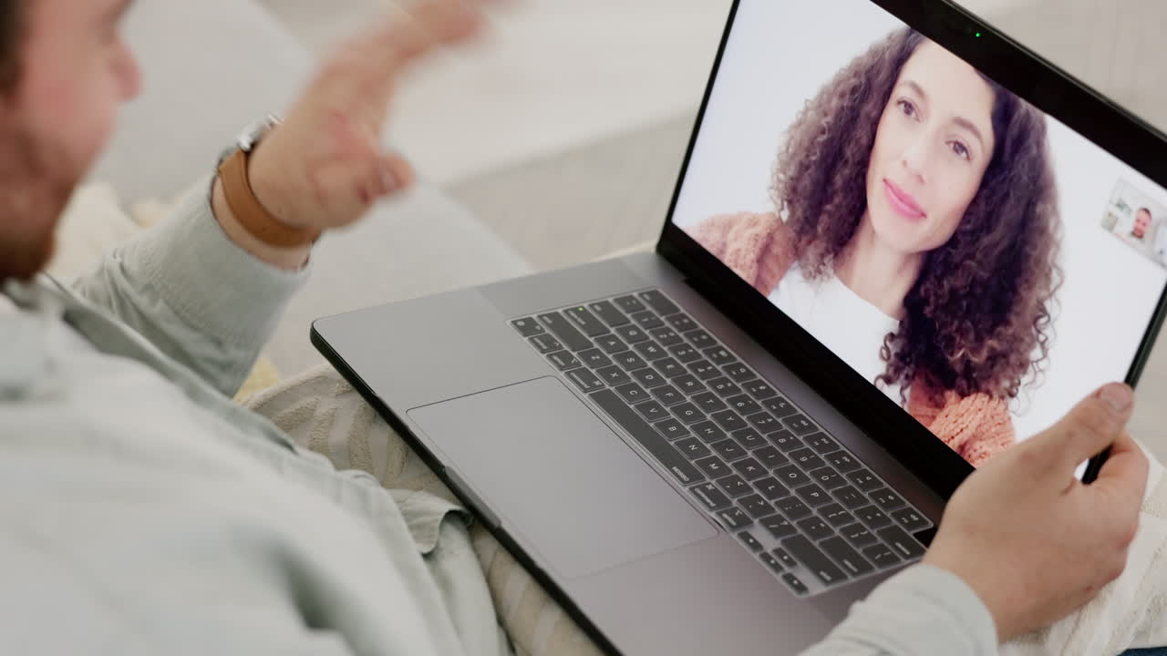 llamada de video entre pareja