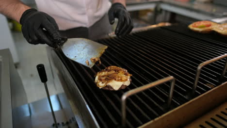 hacer la hamburguesa a la parrilla perfecta: un viaje delicioso