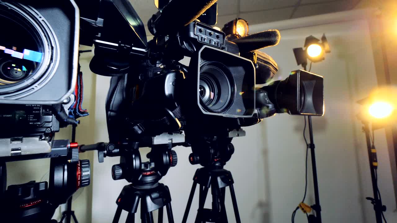 전문적인 비디오 장비에서 멀어지는 입니다.