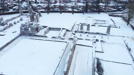 Aerial---Thetford-Priory,-English-Heritage,-Thetford,-England,-wide-shot-above