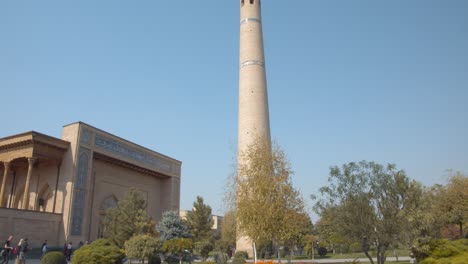 Muslimischer-Religiöser-Komplex,-Mausoleum-Hazrati-Imam-In-Taschkent,-Usbekistan