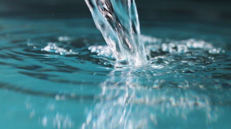 Grande specchio d'acqua