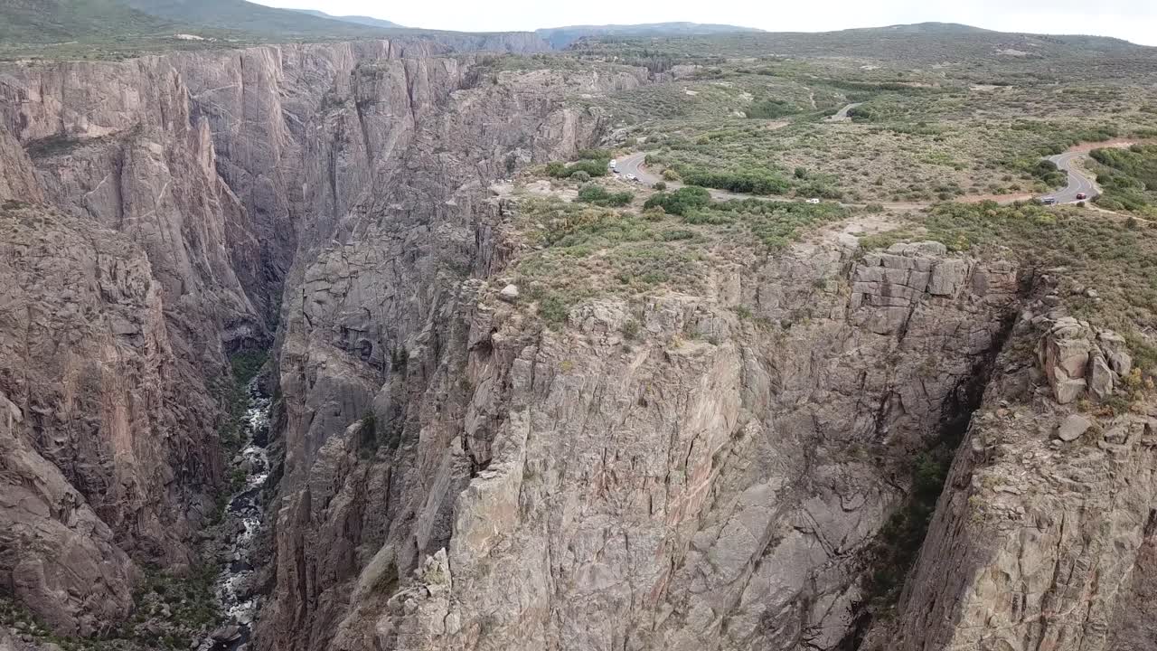 черный каньон воздушная съемка беспилотник 4k американский рельеф эпический каньонленд