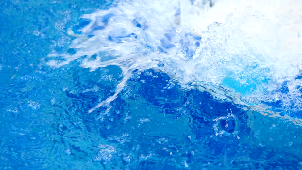 수영장 2에 있는 물 분수