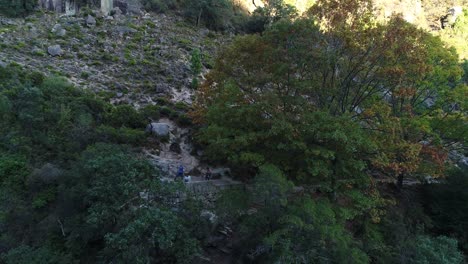 Sommergebirgslandschaft-Naturpark-Gerês-Portugal