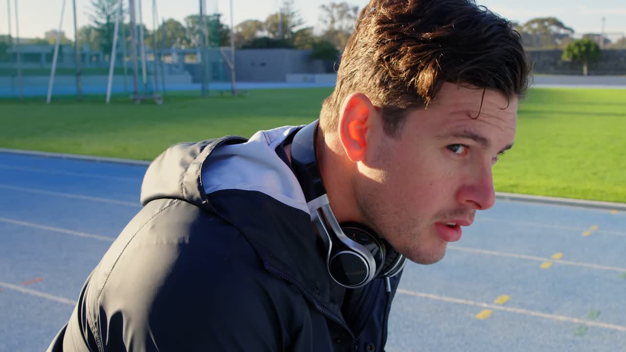 스포츠 경기장 에서 장애인 운동 선수 4k