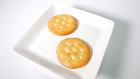 round cracker