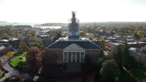 casa del estado de maryland en annapolis en reparación