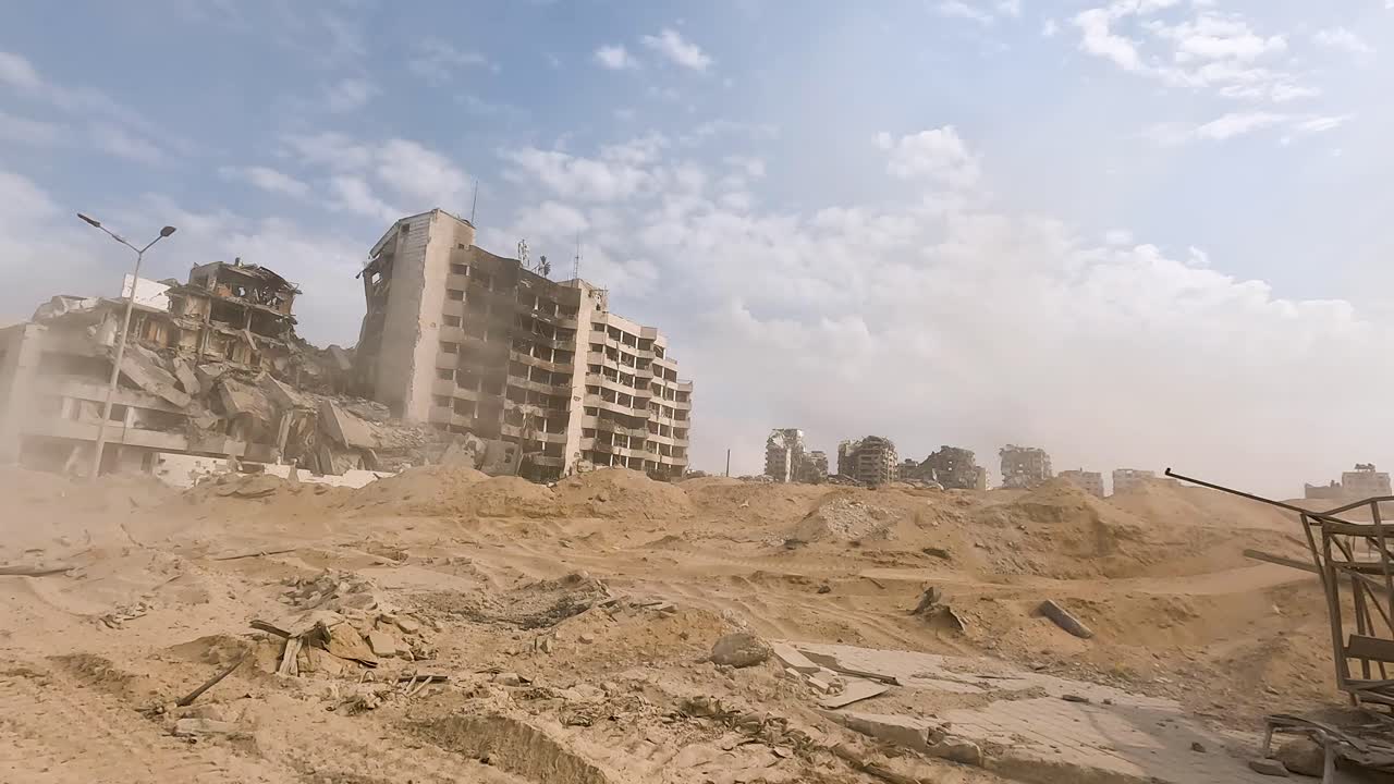 Città devastata: conseguenze della guerra e della distruzione